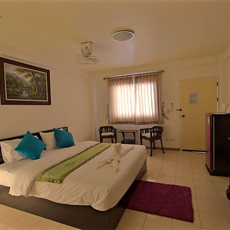 Aparthotel Charn residencia Bangsaen Exterior foto