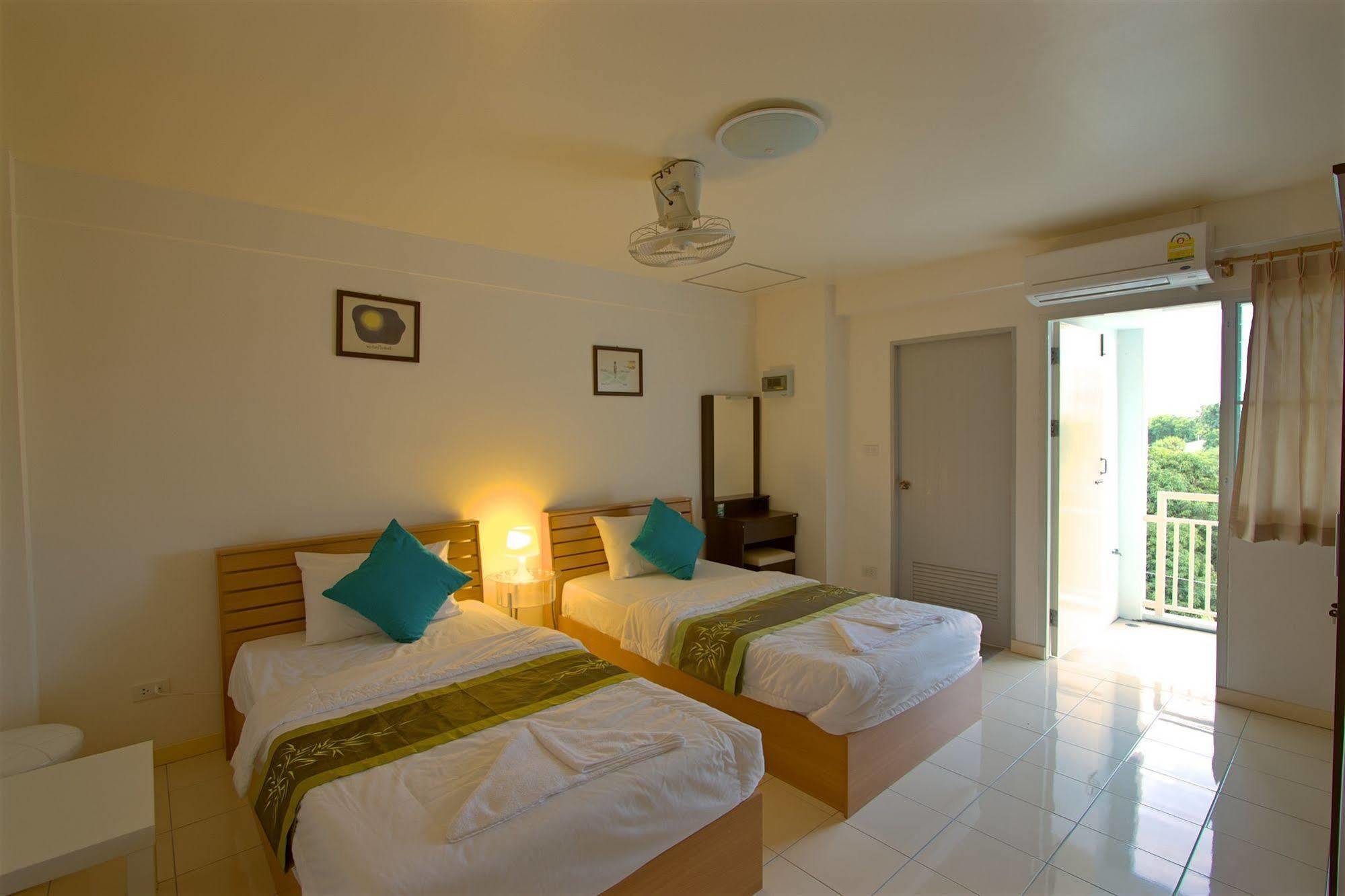 Aparthotel Charn residencia Bangsaen Exterior foto